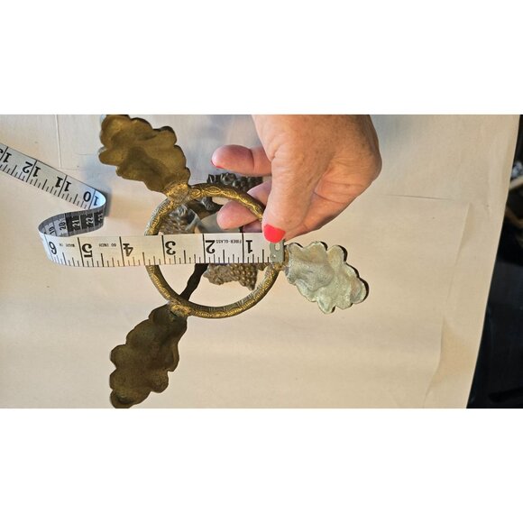 Brass Orb Holder Vtg Speheres Candle Bowl Three Prong Grapes & Leaves 6"x6"x4.5" - Picture 11 of 14